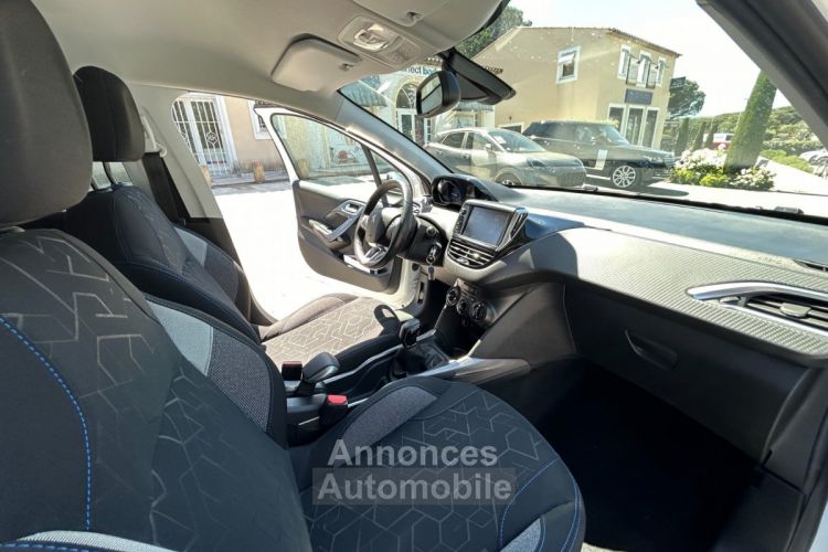 Peugeot 2008 PureTech 82ch BVM5 Style - <small></small> 11.890 € <small>TTC</small> - #15
