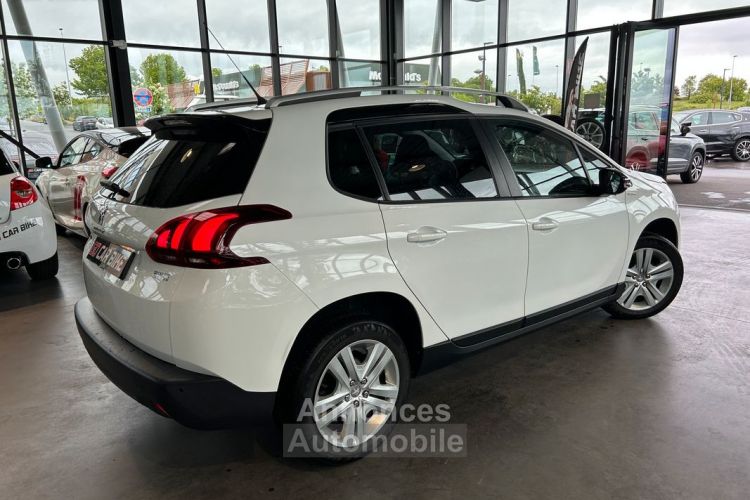 Peugeot 2008 Style 82 ch Distribution Faite chez Camera Toit Panoramique Sièges chauffants 249-mois - <small></small> 9.988 € <small>TTC</small> - #2