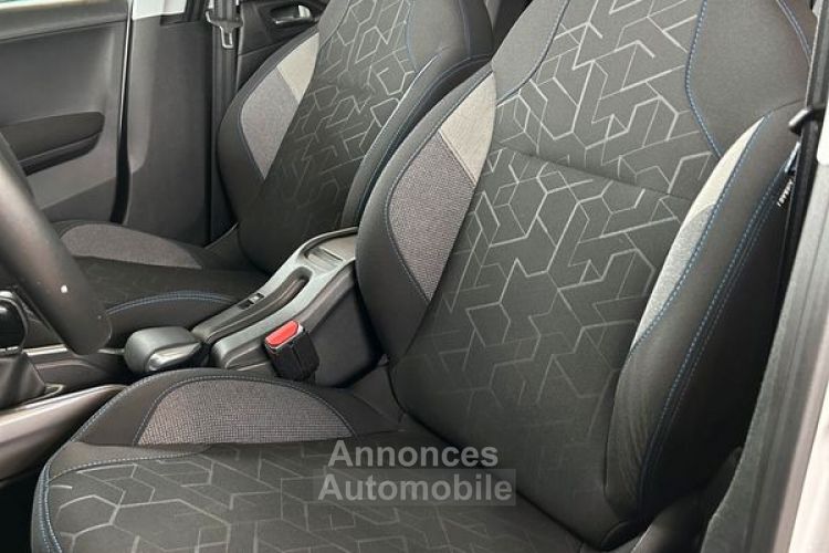 Peugeot 2008 Style 82 ch Distribution Faite chez Camera Toit Panoramique Sièges chauffants 249-mois - <small></small> 8.900 € <small>TTC</small> - #4