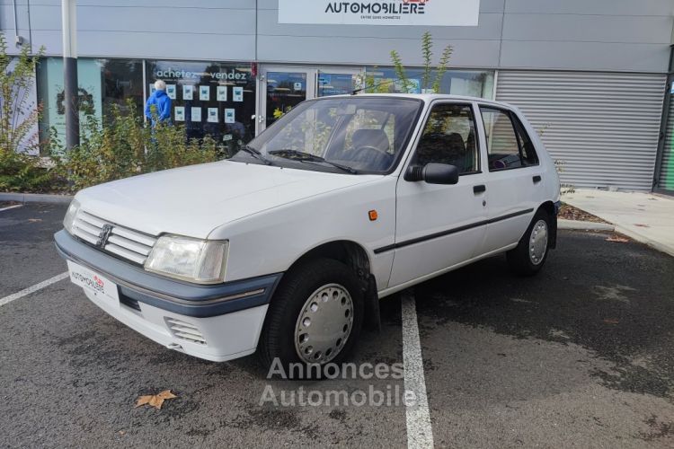 Peugeot 205 1.1 60ch Sacré Numéro (TU1M HDZ) - <small></small> 7.990 € <small>TTC</small> - #1