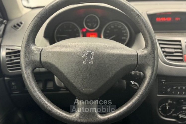 Peugeot 206 + 1.1 URBAN EURO5 3P - <small></small> 5.990 € <small>TTC</small> - #11