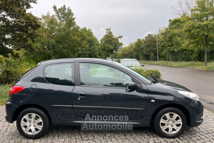 Peugeot 206 + 1.4 Basis - <small></small> 4.750 € <small>TTC</small> - #5