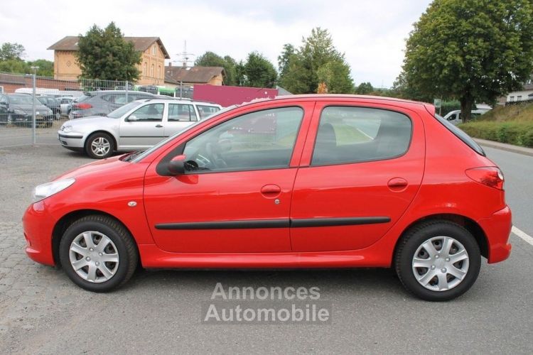 Peugeot 206 + 1.4 Basis - <small></small> 4.650 € <small>TTC</small> - #4