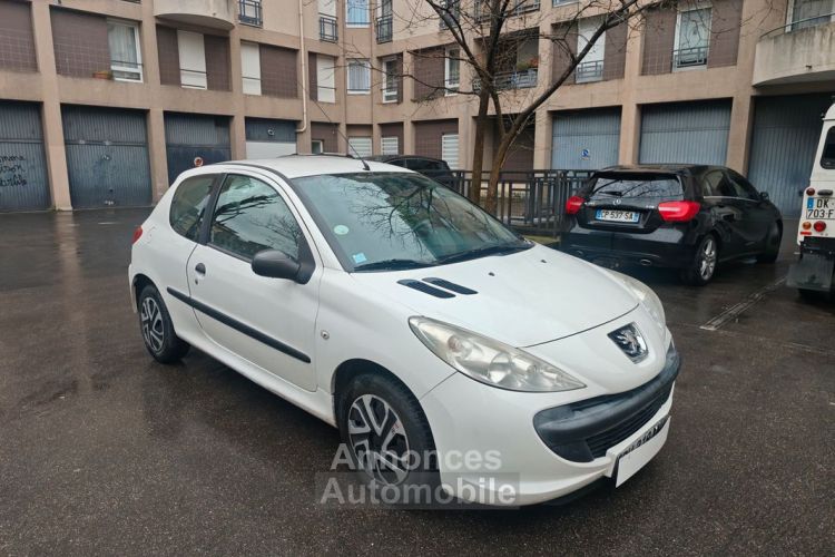 Peugeot 206 + 1.4 HDI 70CH Active 2 places - <small></small> 2.220 € <small>TTC</small> - #1