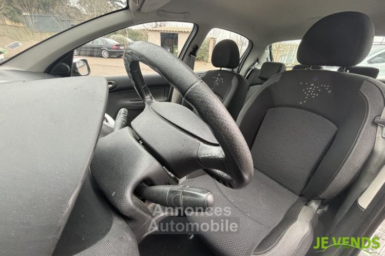 Peugeot 206 + 1.4 HDi FAP Sportium 5p - <small></small> 5.990 € <small>TTC</small> - #6