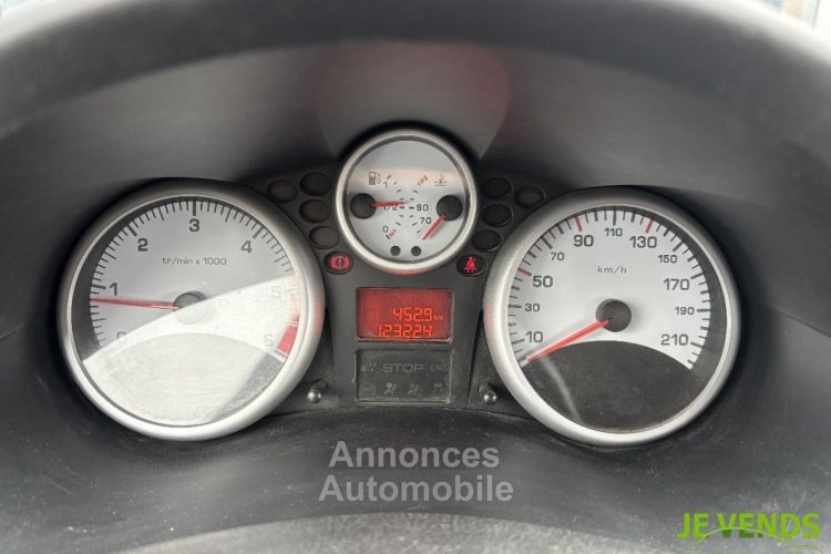 Peugeot 206 + 1.4 HDi FAP Sportium 5p - <small></small> 5.990 € <small>TTC</small> - #9