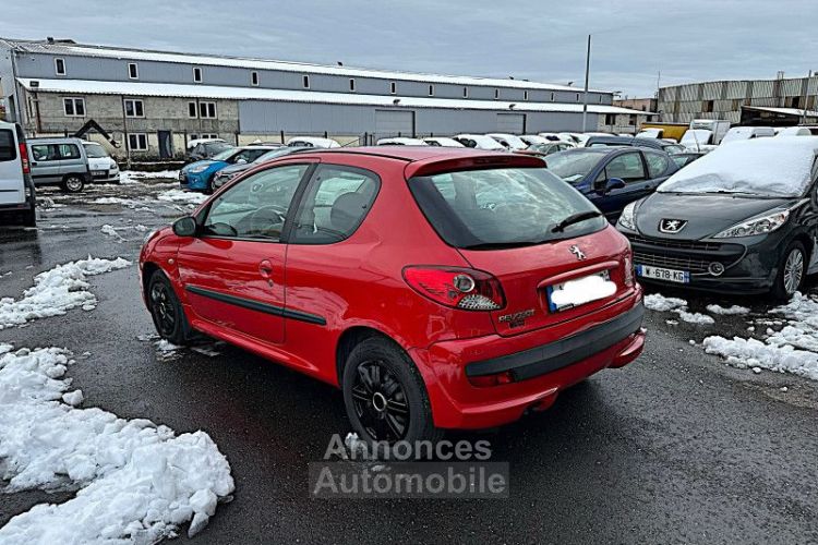 Peugeot 206 + 1.4 TRENDY 3P - <small></small> 2.999 € <small>TTC</small> - #7