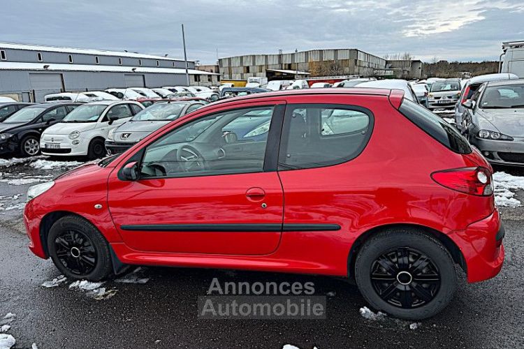 Peugeot 206 + 1.4 TRENDY 3P - <small></small> 2.999 € <small>TTC</small> - #8