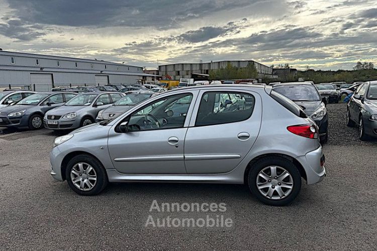 Peugeot 206 + 1.4 TRENDY 5P - <small></small> 3.499 € <small>TTC</small> - #8