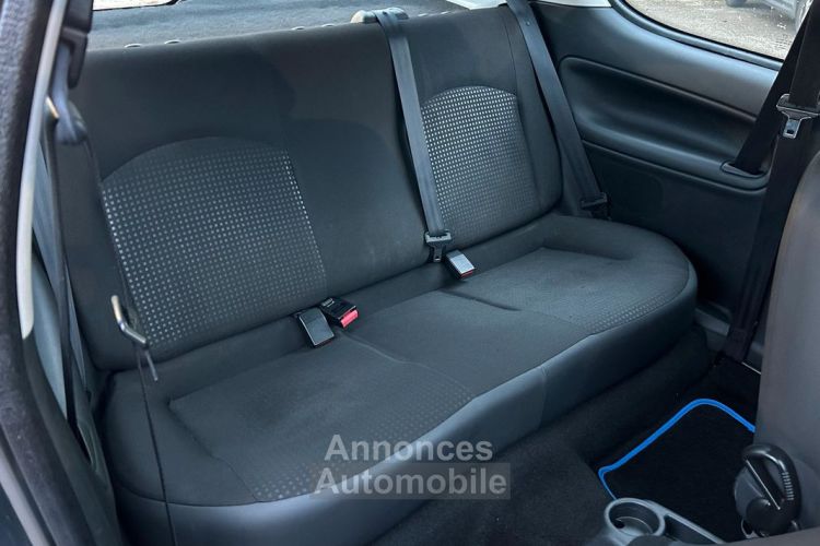 Peugeot 206 + 1.4i 60 Cv Trendy Vitres Électrique-Fermeture Centralisée-Isofix - <small></small> 4.990 € <small>TTC</small> - #6