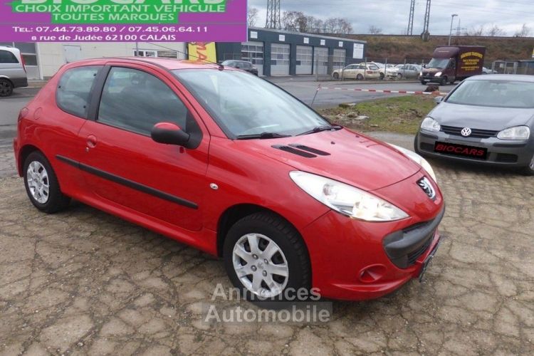 Peugeot 206 + Basis - <small></small> 4.450 € <small>TTC</small> - #1