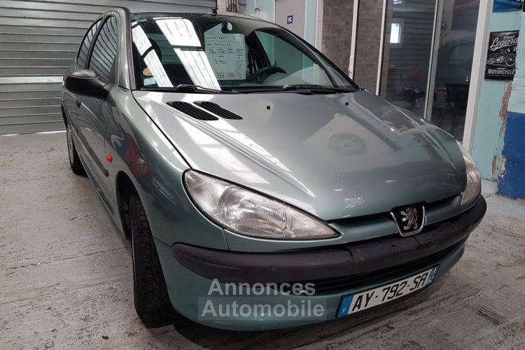 Peugeot 206 1.1 - <small></small> 3.490 € <small>TTC</small> - #1