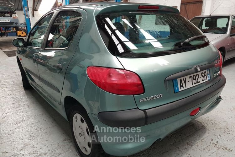 Peugeot 206 1.1 - <small></small> 3.490 € <small>TTC</small> - #4