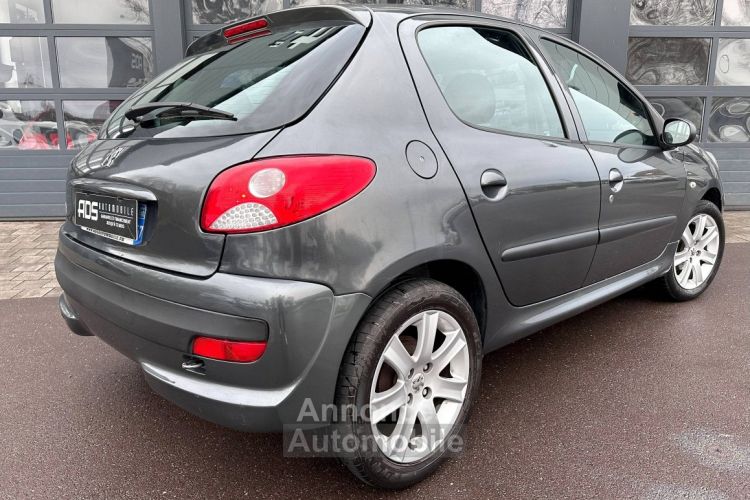 Peugeot 206 1.1 75ch 5p - <small></small> 7.990 € <small>TTC</small> - #9