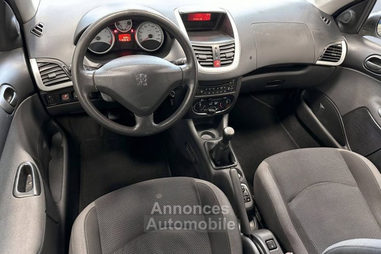 Peugeot 206 1.1 75ch 5p - <small></small> 7.990 € <small>TTC</small> - #18