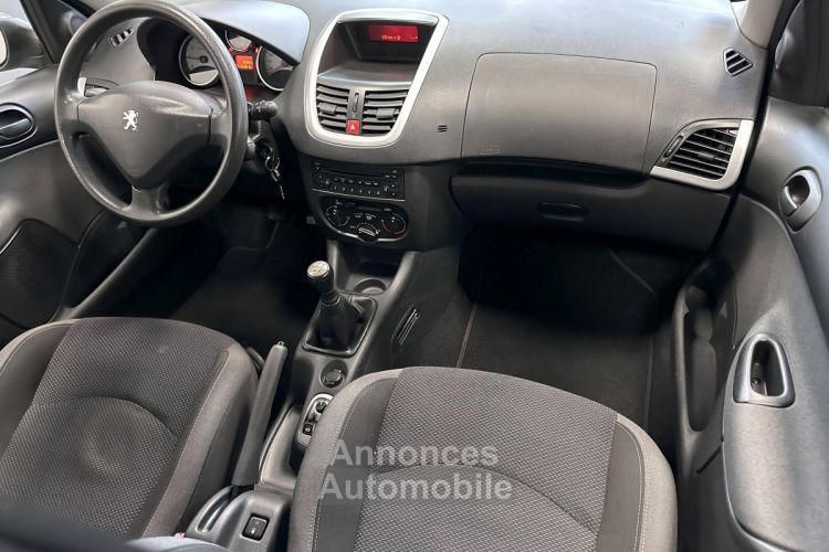 Peugeot 206 1.1 75ch 5p - <small></small> 7.990 € <small>TTC</small> - #25
