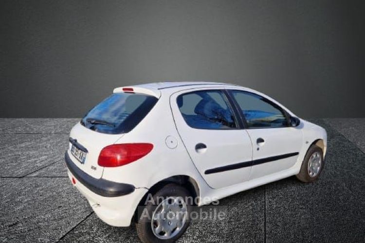 Peugeot 206 1.1 essence 60 cv 5 portes - <small></small> 2.690 € <small>TTC</small> - #4