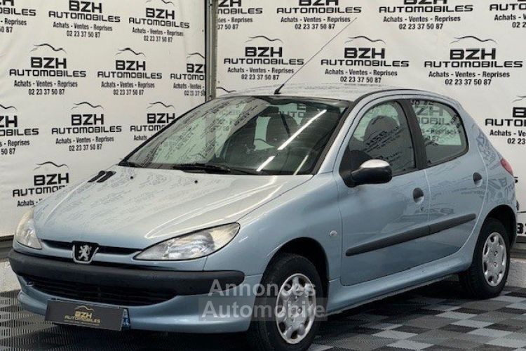 Peugeot 206 1.1 XR 5P - <small></small> 5.490 € <small>TTC</small> - #1