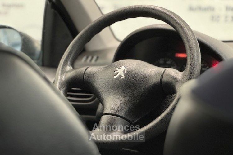 Peugeot 206 1.1 XR 5P - <small></small> 5.490 € <small>TTC</small> - #7