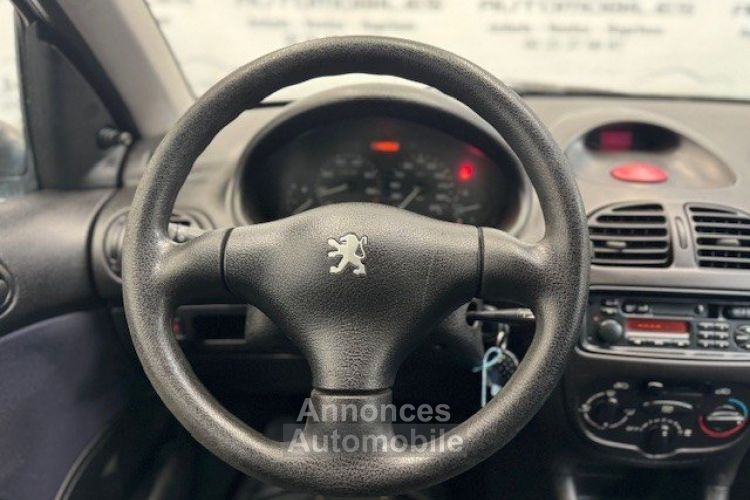 Peugeot 206 1.1 XR 5P - <small></small> 5.490 € <small>TTC</small> - #9