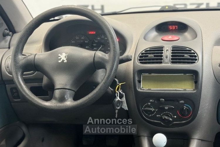 Peugeot 206 1.1 XR PRESENCE 3P * VITRE + RÉTRO ELEC * - <small></small> 5.490 € <small>TTC</small> - #9