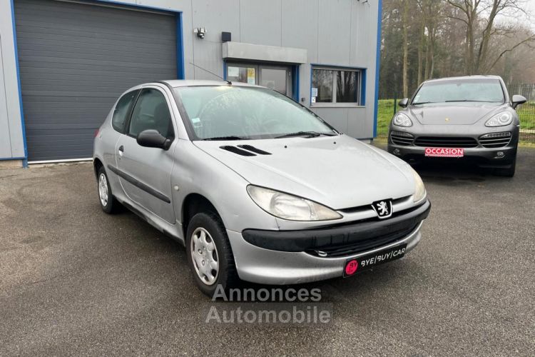 Peugeot 206 1.1i BERLINE XR 60CV BON ETAT REVISEE DISTRI NEUVE BVM - <small></small> 1.990 € <small>TTC</small> - #3