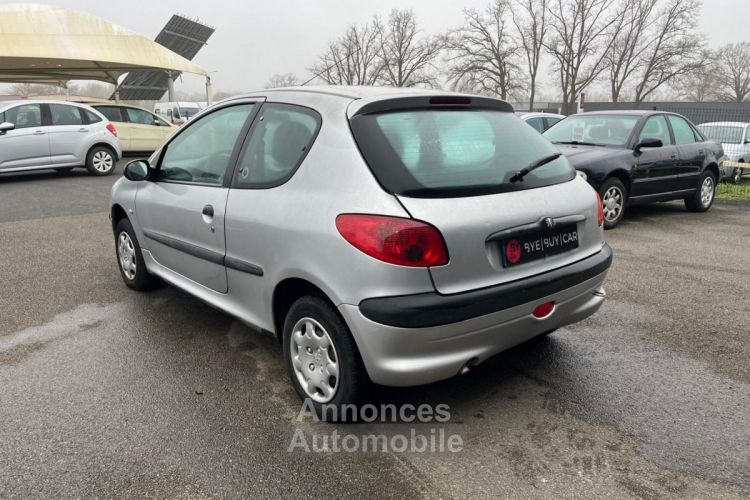 Peugeot 206 1.1i BERLINE XR 60CV BON ETAT REVISEE DISTRI NEUVE BVM - <small></small> 1.990 € <small>TTC</small> - #6