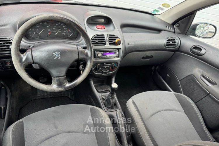 Peugeot 206 1.4 I 75cv payement 4 x sans frais fermeture centralisée direction assistée - <small></small> 1.990 € <small>TTC</small> - #4