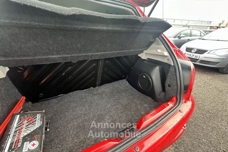 Peugeot 206 1.4 JBL 5P - <small></small> 2.999 € <small>TTC</small> - #17