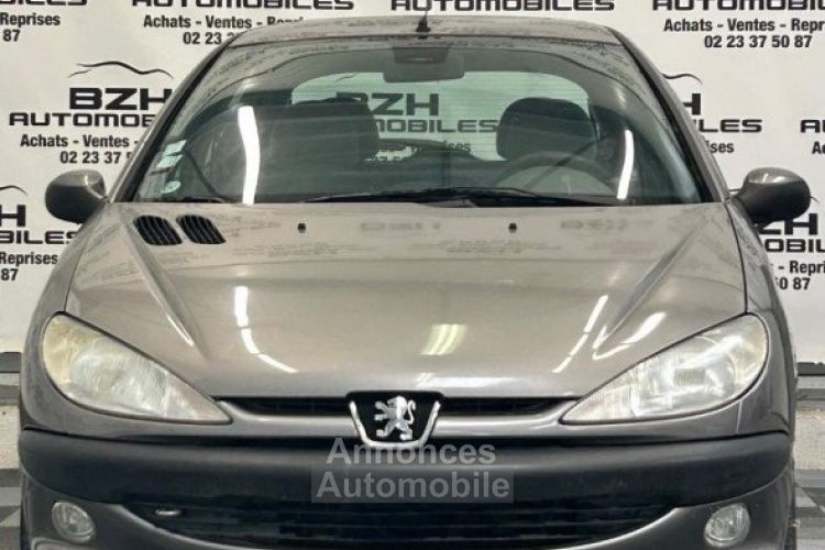 Peugeot 206 1.4 XT 5P - <small></small> 4.490 € <small>TTC</small> - #2