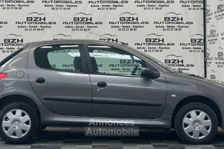 Peugeot 206 1.4 XT 5P - <small></small> 4.490 € <small>TTC</small> - #5