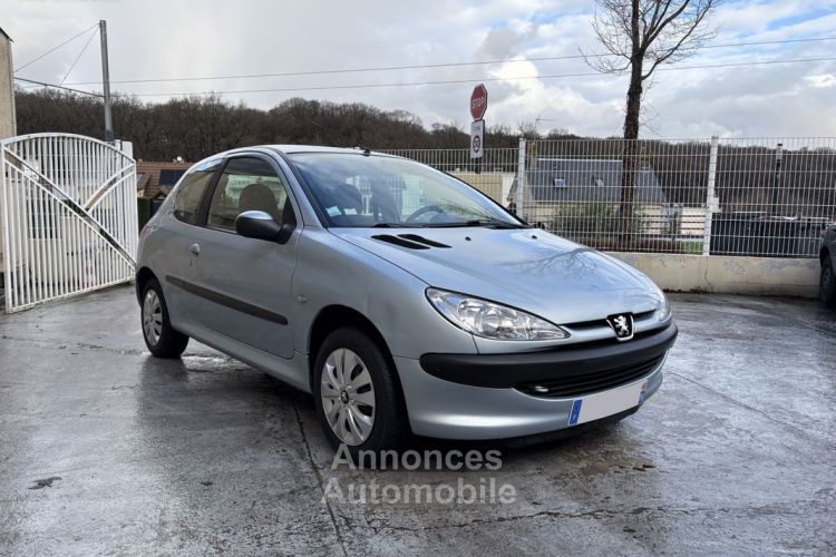 Peugeot 206 1.4i 75Ch - <small></small> 3.490 € <small>TTC</small> - #2