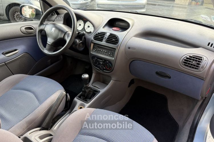 Peugeot 206 1.4i 75Ch - <small></small> 3.490 € <small>TTC</small> - #4