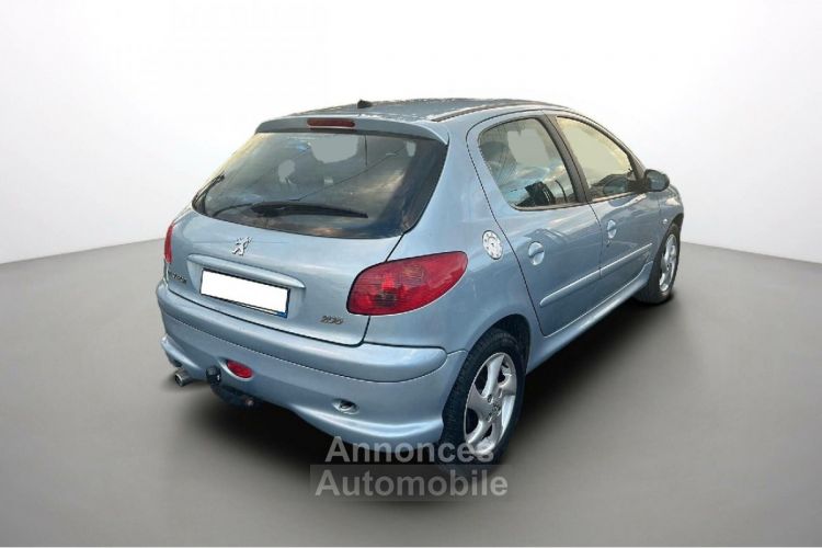 Peugeot 206 1.6e 16v Executive BVA - <small></small> 6.990 € <small>TTC</small> - #5