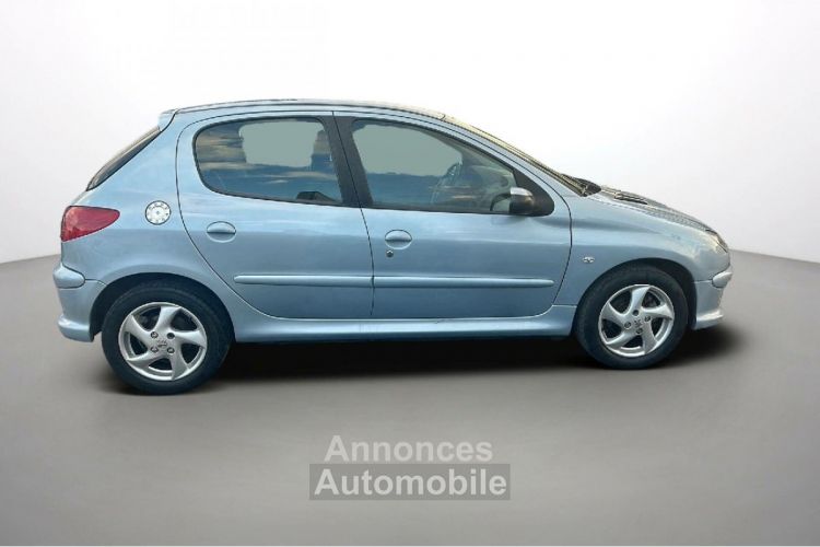 Peugeot 206 1.6e 16v Executive BVA - <small></small> 6.990 € <small>TTC</small> - #9