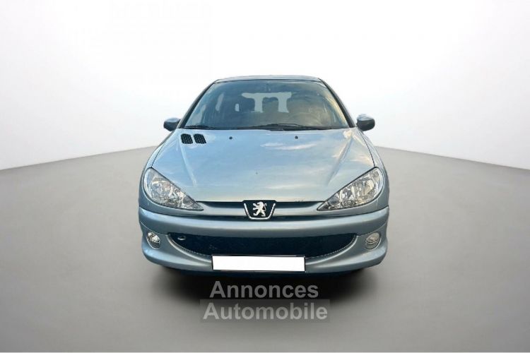 Peugeot 206 1.6e 16v Executive BVA - <small></small> 6.990 € <small>TTC</small> - #10