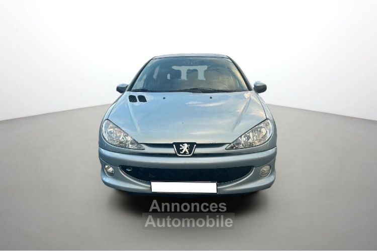 Peugeot 206 1.6e 16v Executive BVA - <small></small> 6.990 € <small>TTC</small> - #10