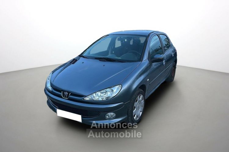 Peugeot 206 1.6e 16v Trendy BVA - <small></small> 5.990 € <small>TTC</small> - #1