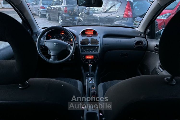 Peugeot 206 1.6e 16v Trendy BVA - <small></small> 5.990 € <small>TTC</small> - #3