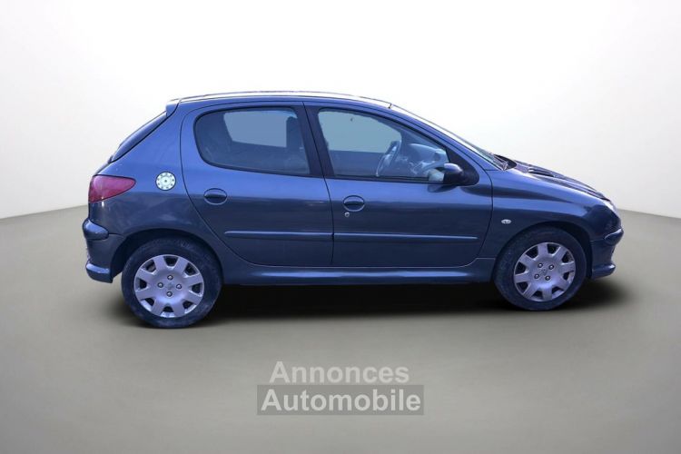 Peugeot 206 1.6e 16v Trendy BVA - <small></small> 5.990 € <small>TTC</small> - #9