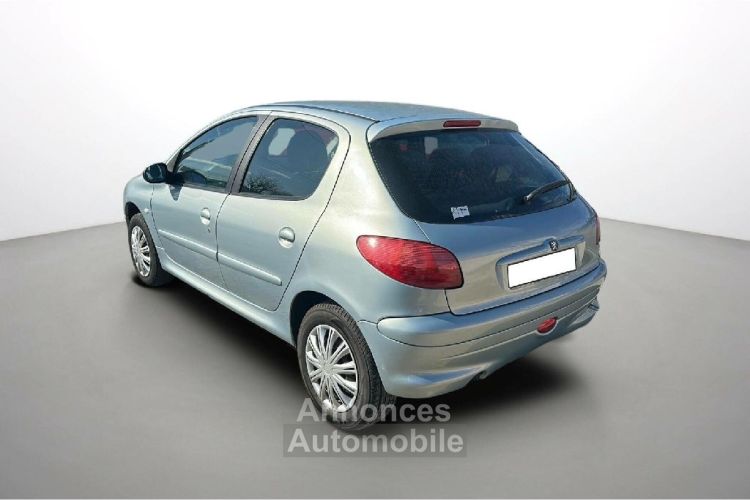 Peugeot 206 1.6i 16V XS - <small></small> 5.400 € <small>TTC</small> - #4