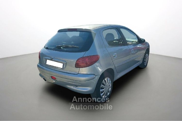 Peugeot 206 1.6i 16V XS - <small></small> 5.400 € <small>TTC</small> - #5