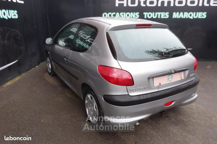 Peugeot 206 2.0 HDi XT Premium - <small></small> 1.990 € <small>TTC</small> - #5