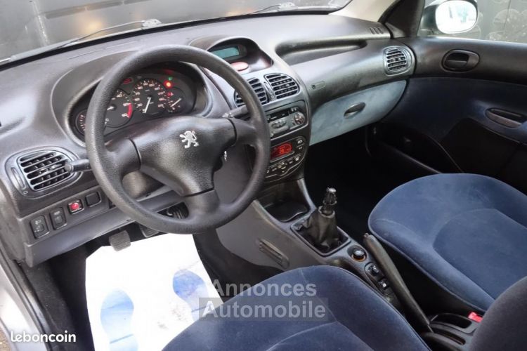 Peugeot 206 2.0 HDi XT Premium - <small></small> 1.990 € <small>TTC</small> - #6