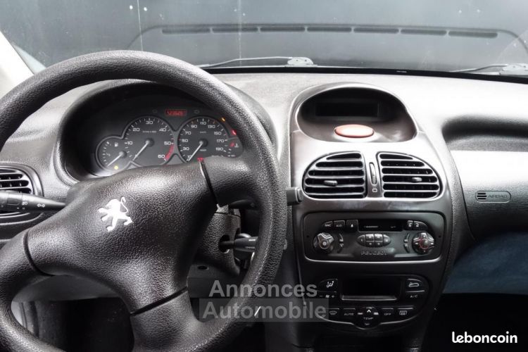 Peugeot 206 2.0 HDi XT Premium - <small></small> 1.990 € <small>TTC</small> - #13