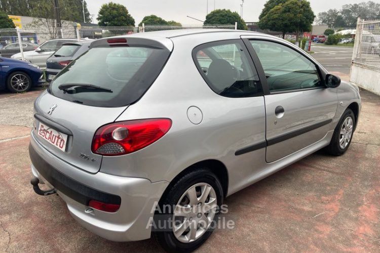 Peugeot 206 206+ 1,1 essence 65 cv 4cv - <small></small> 4.590 € <small>TTC</small> - #4