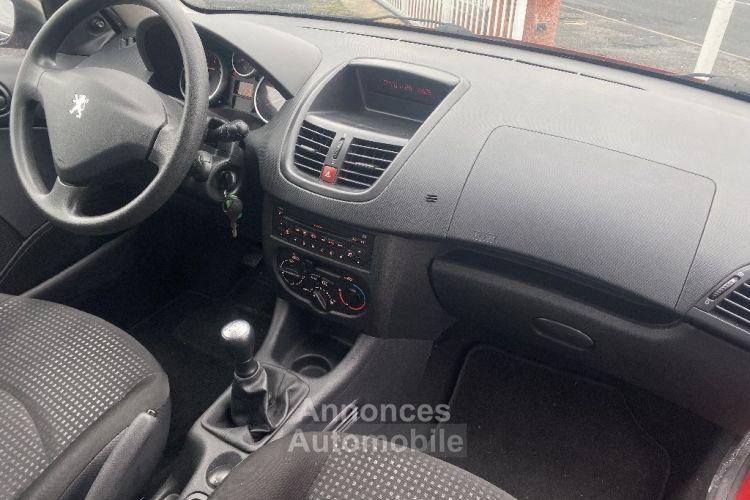 Peugeot 206 206+ 1.1e 60ch Trendy 5P CLIM  - <small></small> 4.990 € <small>TTC</small> - #5