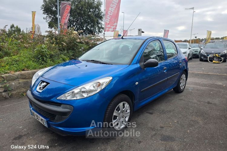 Peugeot 206 206+ 1.1l 60ch 27 000km GARANTIE - <small></small> 4.990 € <small>TTC</small> - #1