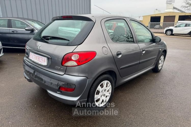 Peugeot 206 206+ 1.4 HDI 68 CH Urban - <small></small> 4.990 € <small>TTC</small> - #3