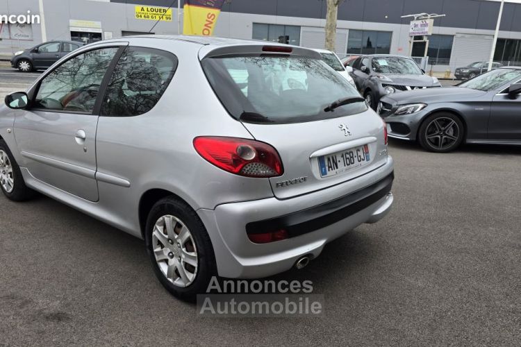 Peugeot 206 206+ 1.4 HDi 70ch BLUE LION Trendy - <small></small> 4.690 € <small>TTC</small> - #6